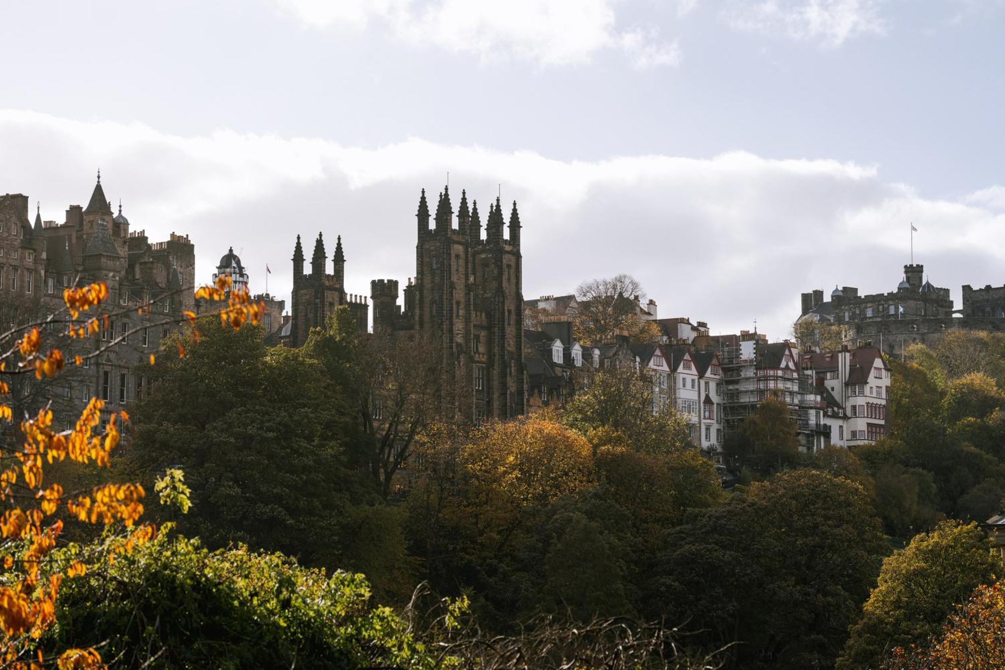 Sonder By Marriott Bonvoy Royal Garden Apartments New Town Aparthotel Edinburgh