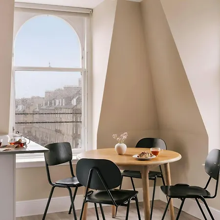 Sonder By Marriott Bonvoy Royal Garden Apartments New Town Edinburgh Exterior photo