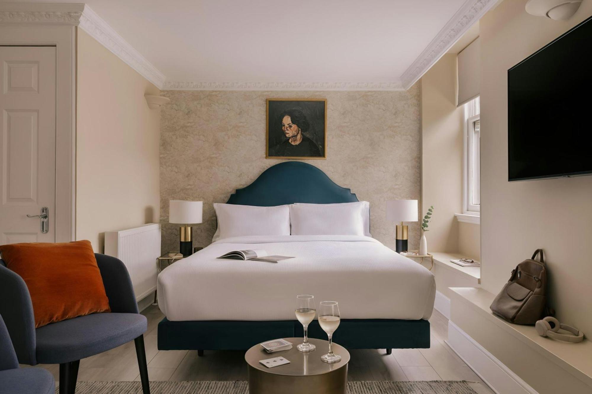 Sonder Royal Garden 4*